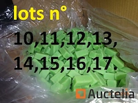 5 dozen freshmouss realco urinoirblokjes, de zakken zijn 16 kg - afbeelding 1 van  3