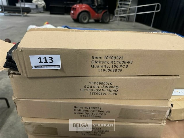 5 dozen met geldbeugels - afbeelding 1 van  5