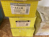 5 dozen roofingnagels; nagels plat geruite kop - afbeelding 4 van  5