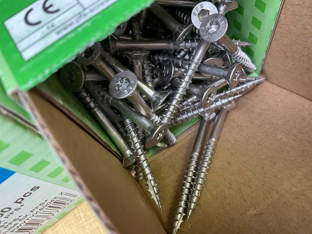 5 dozen spaanplaatschroeven; nagelpluggen - afbeelding 5 van  8