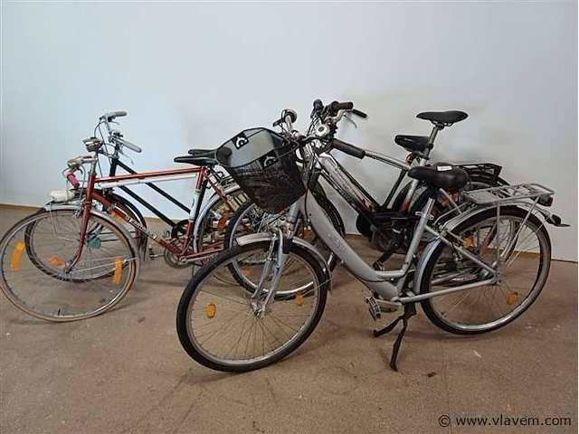 5 fietsen - afbeelding 1 van  3