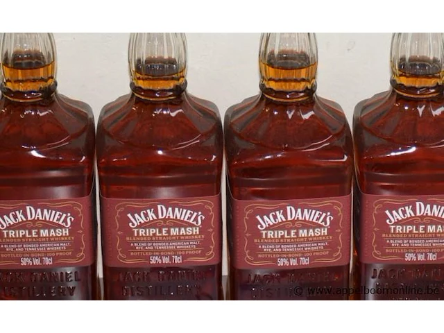 5 flessen à 70cl whiskey jack daniels triple mash 50% - afbeelding 1 van  2