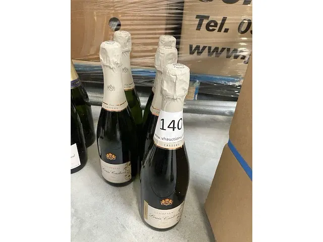 5 flessen champagne fabr louis casters - afbeelding 1 van  3