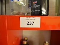 5 flessen crisp gin williams chase 70cl , 5 flessen gin modernessia 70cl (660,661) - afbeelding 2 van  3