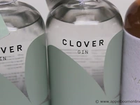 5 flessen divers gin wo clover - afbeelding 3 van  3