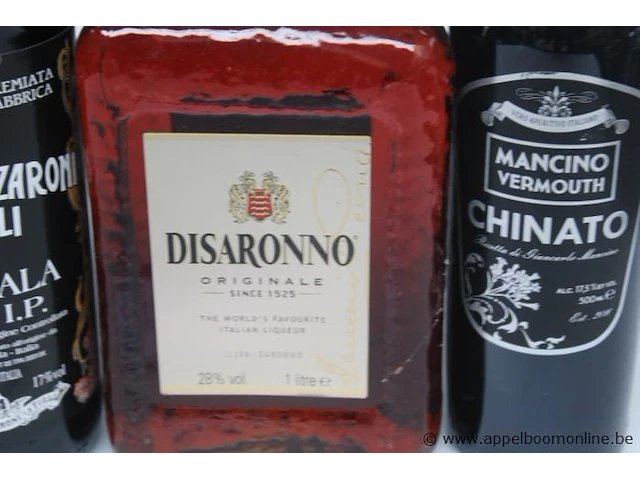 5 flessen diverse sterke dranken wo disaronno - afbeelding 2 van  3