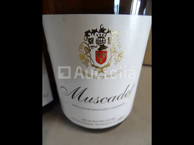 5 flessen muscadet - afbeelding 2 van  3