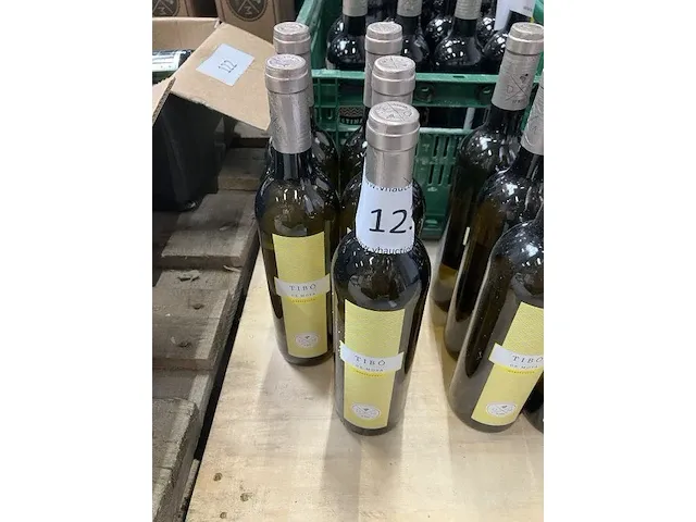 5 flessen witte wijn fabr tibo de moya - afbeelding 3 van  3