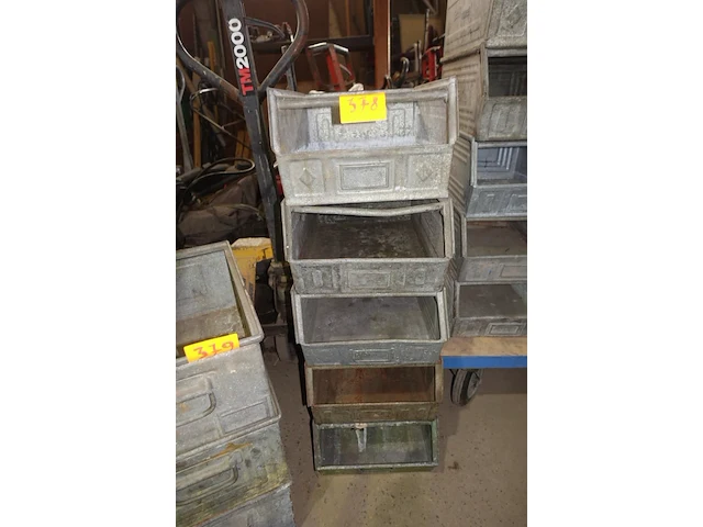 5 grote metalen stapelbakken d48-b32 - afbeelding 1 van  1
