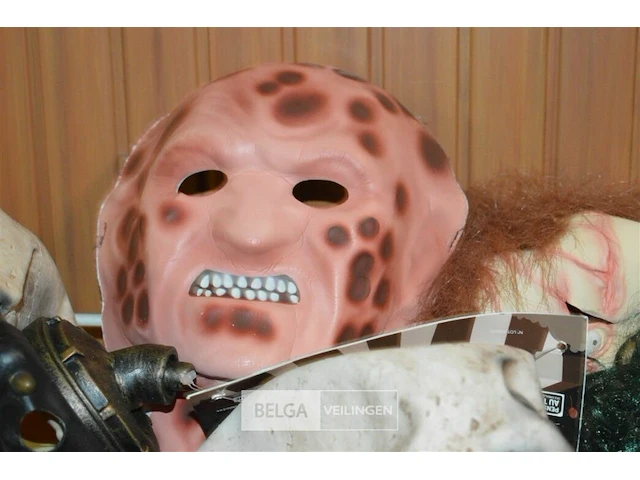 5 halloween maskers - afbeelding 2 van  5