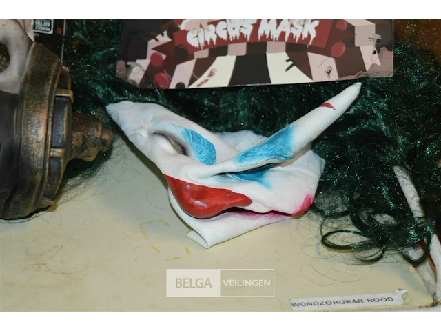 5 halloween maskers - afbeelding 3 van  5
