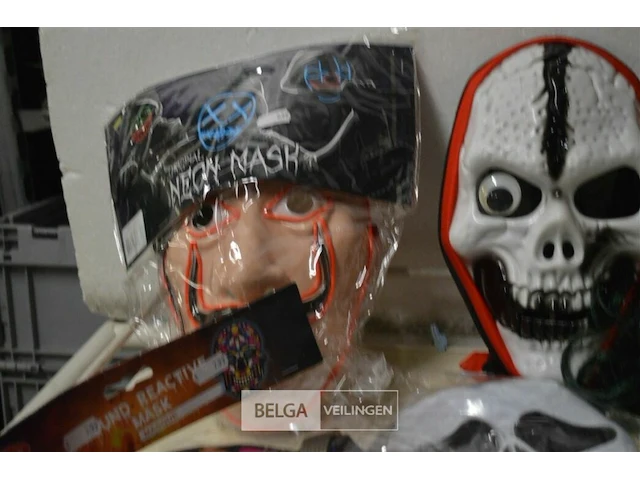 5 halloween maskers - afbeelding 3 van  4