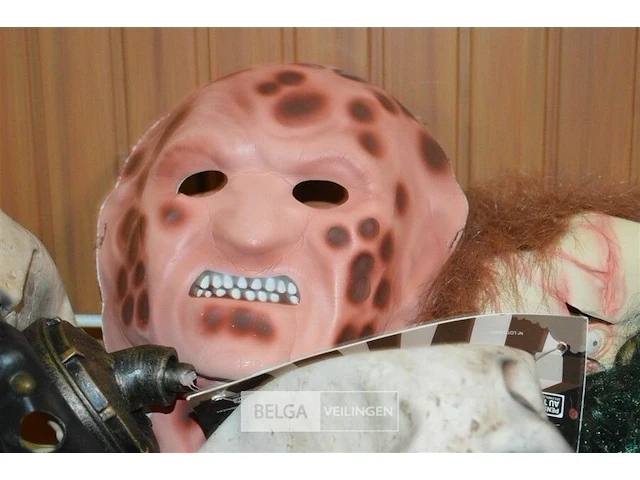 5 halloween maskers - afbeelding 2 van  5