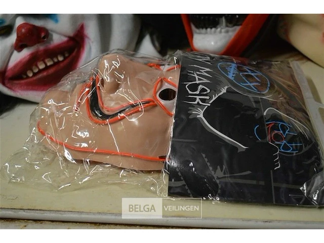 5 halloween maskers - afbeelding 5 van  5
