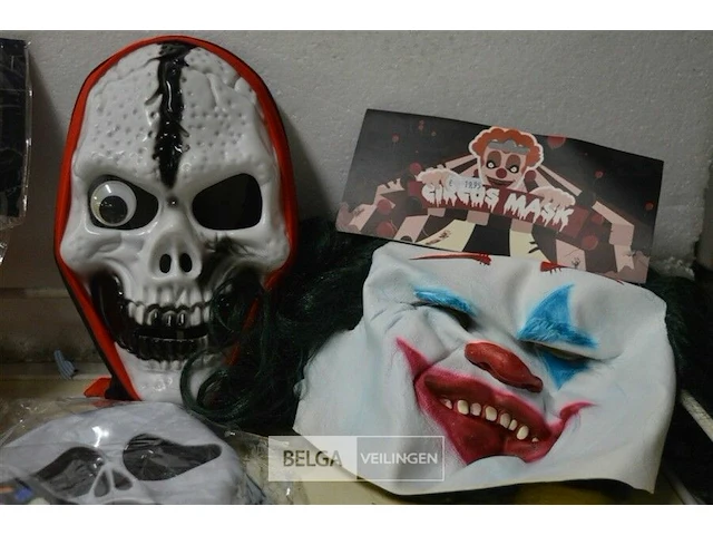 5 halloween maskers - afbeelding 2 van  4