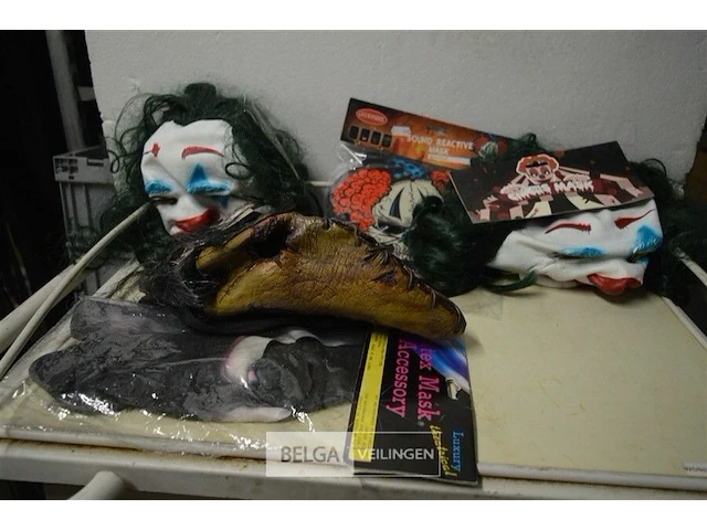 5 halloween maskers - afbeelding 1 van  3