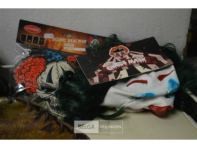 5 halloween maskers - afbeelding 3 van  3