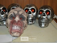 5 halloween skulls - afbeelding 3 van  3