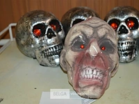 5 halloween skulls - afbeelding 2 van  4