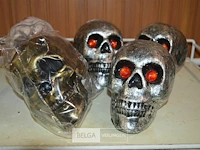 5 halloween skulls - afbeelding 1 van  5