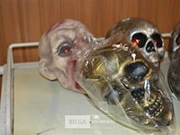 5 halloween skulls - afbeelding 4 van  5