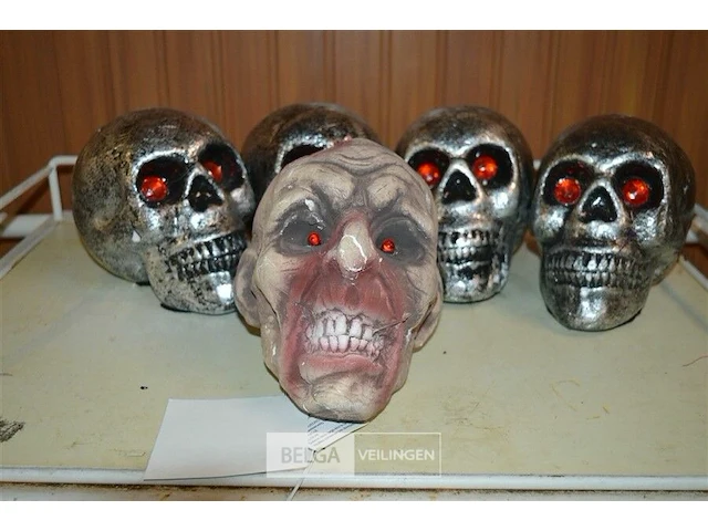 5 halloween skulls - afbeelding 1 van  4