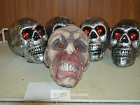 5 halloween skulls - afbeelding 1 van  4