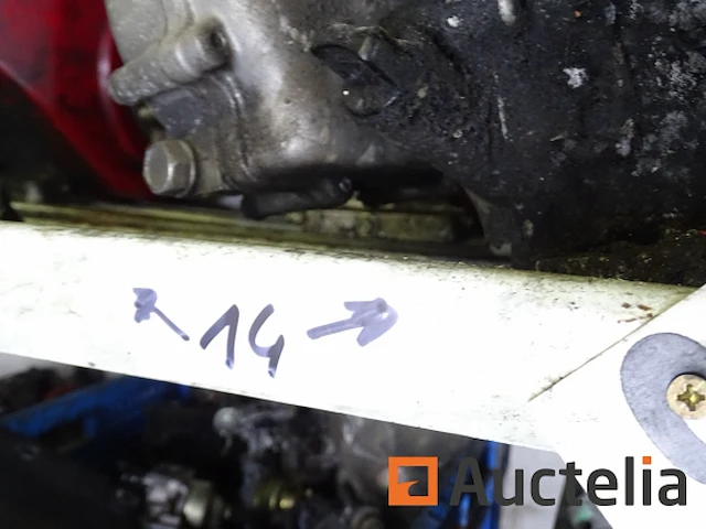 5 honda 270 cc motoren te reviseren, diverse accessoires - afbeelding 2 van  10
