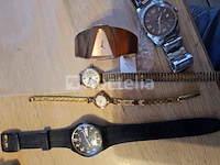 5 horloges - afbeelding 1 van  1