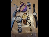 5 horloges - afbeelding 1 van  1