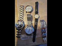 5 horloges - afbeelding 1 van  1