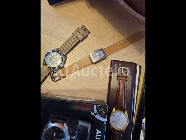 5 horloges - afbeelding 2 van  2