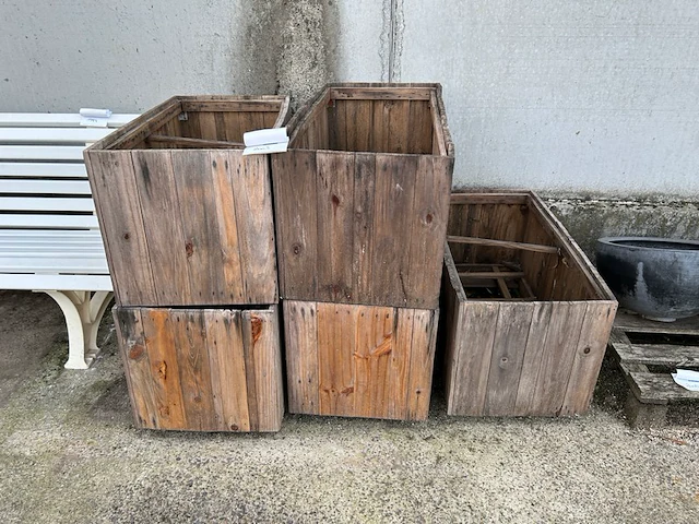 5 houten bakken op wieltjes - afbeelding 1 van  3