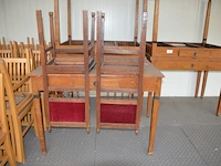 5 houten bureeltafels met 1 lade ca. 1 x 0,70 m en 2 oude stoelen - afbeelding 4 van  4