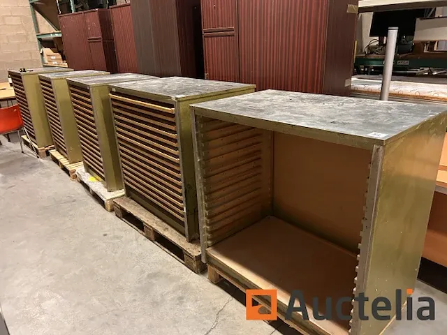 5 houten kasten met schuifpaneel - afbeelding 1 van  6