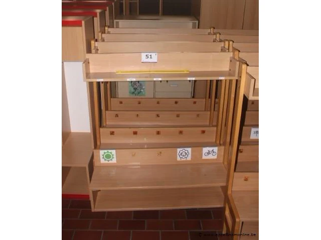 5 houten kinderbanken - afbeelding 1 van  1