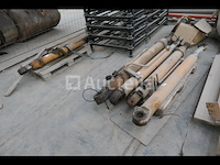 5 hydraulische cilinders voor case 1088 - afbeelding 2 van  8