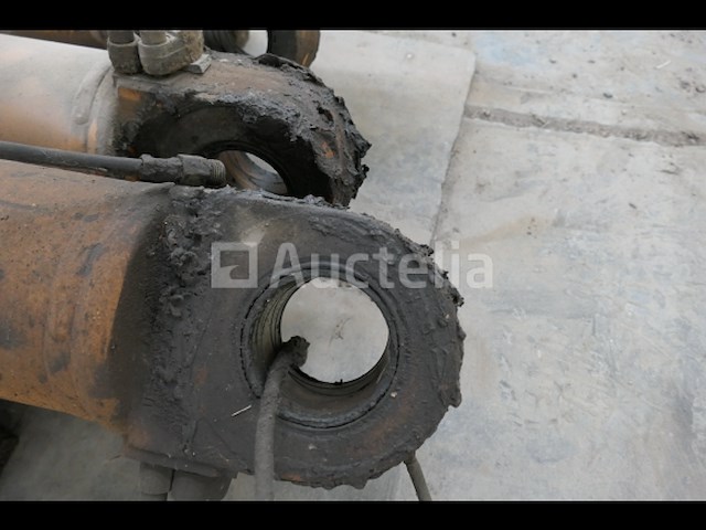 5 hydraulische cilinders voor case 1088 - afbeelding 6 van  8