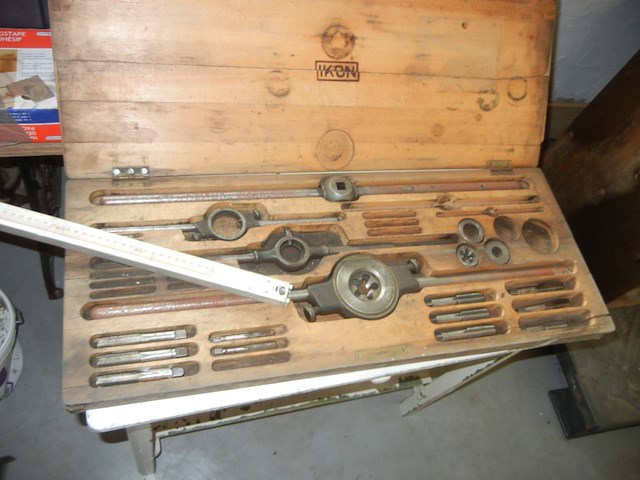 5 kisten werkmateriaal - afbeelding 4 van  5