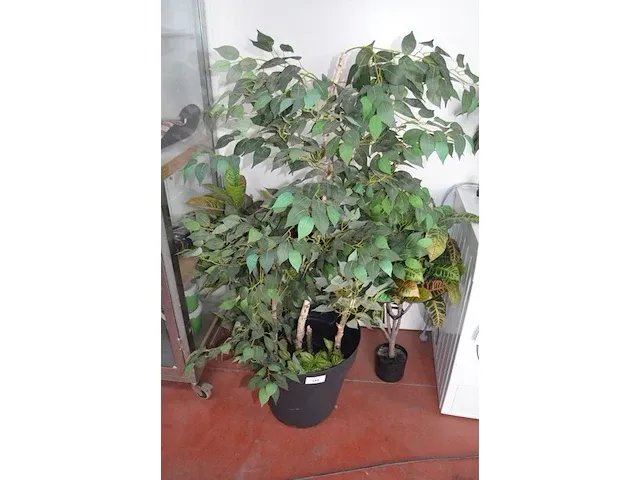 5 kunstof sierplanten in pot - afbeelding 1 van  8