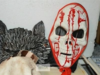 5 maskers - afbeelding 2 van  5