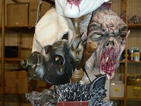 5 maskers - afbeelding 1 van  4