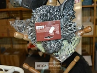 5 maskers - afbeelding 4 van  4