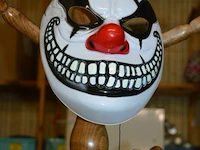 5 maskers - afbeelding 2 van  4