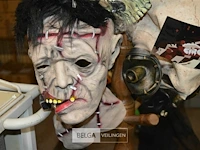 5 maskers - afbeelding 3 van  4