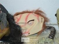 5 maskers - afbeelding 3 van  5