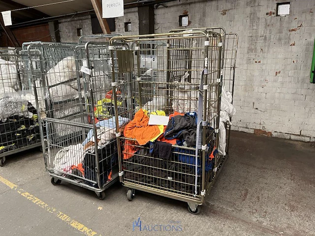 5 metalen magazijnkarren - afbeelding 1 van  2