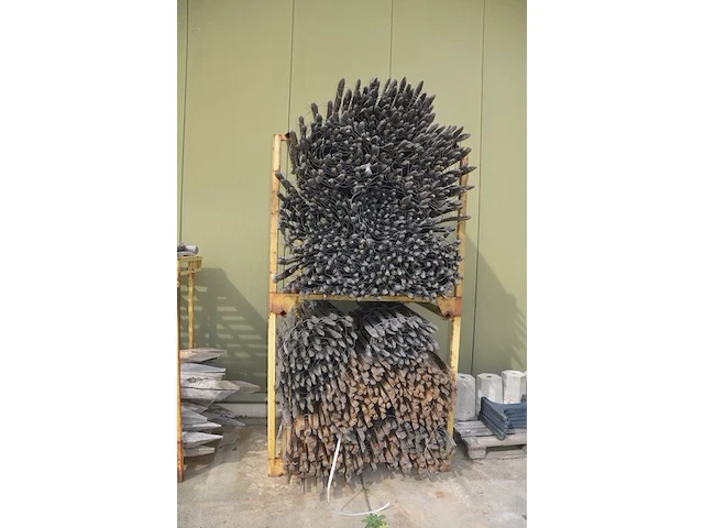 5 metalen pallet boxen gele kleur, 4 metalen palletboxen - afbeelding 5 van  6