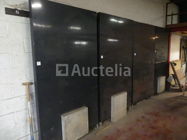 5 metalen panelen voor buitendisplays - afbeelding 1 van  5