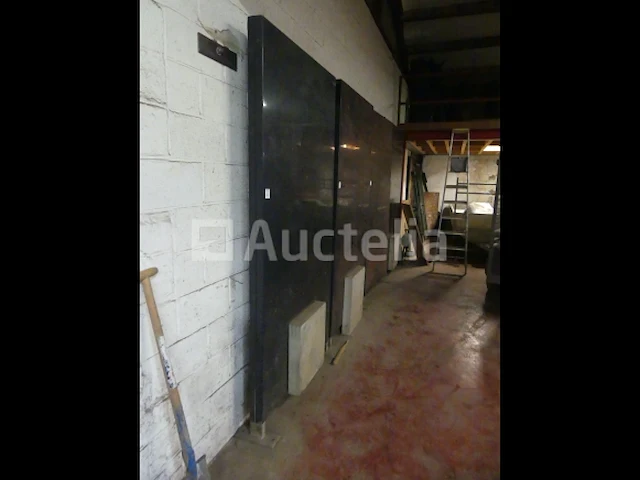 5 metalen panelen voor buitendisplays - afbeelding 5 van  5